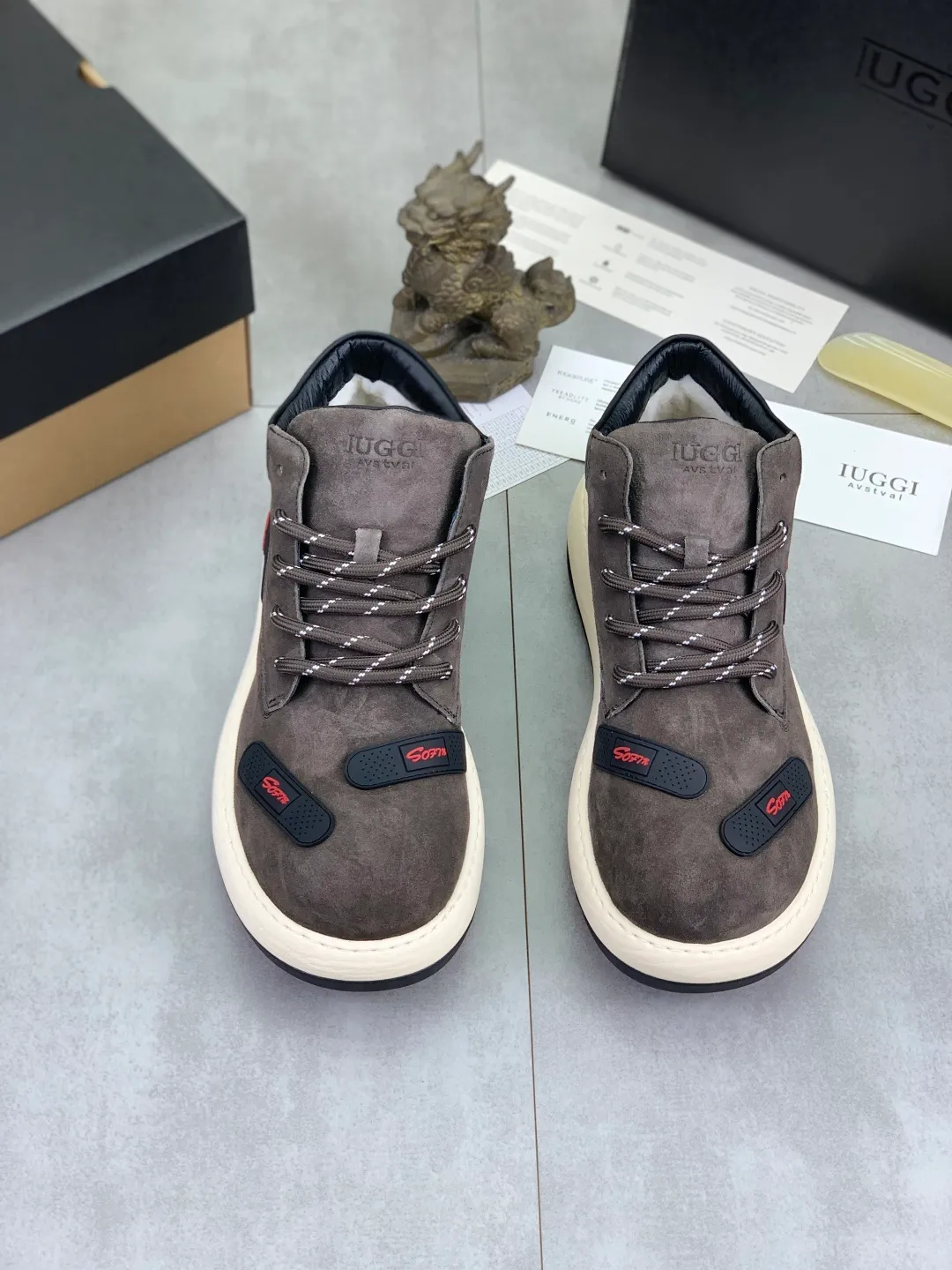 Men's men's shoes 💰P660 New arrival 🆕🆕🆕 IUGGI winter 🎄Q version ugly band-aid rhubarb boots men's trendy brand matte leather Martin boots high-top thick-soled big-toe shoes original designer cock-toe boots winter new retro men's shoes trendy and fashionable thick-soled bread shoes non-slip and wear-resistant Size: 39-44